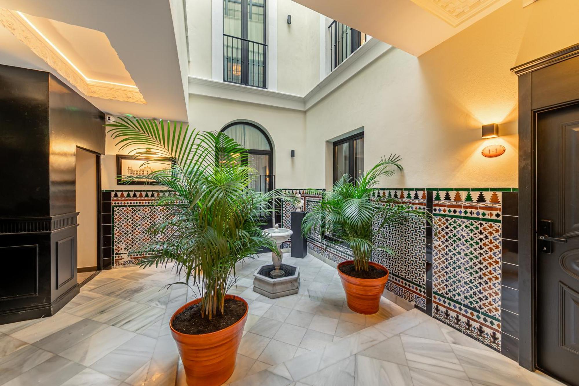 Casa 1862 Heritage By Unique * Sevilla